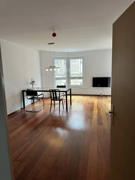 Berlin Mitte, helle 3 ZKDB, ohne Balkon, befristete Vermietung für 2 Jahre von privat — photo 1